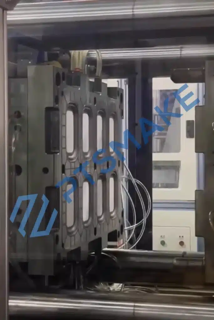 Multi-cavity injection mold setup