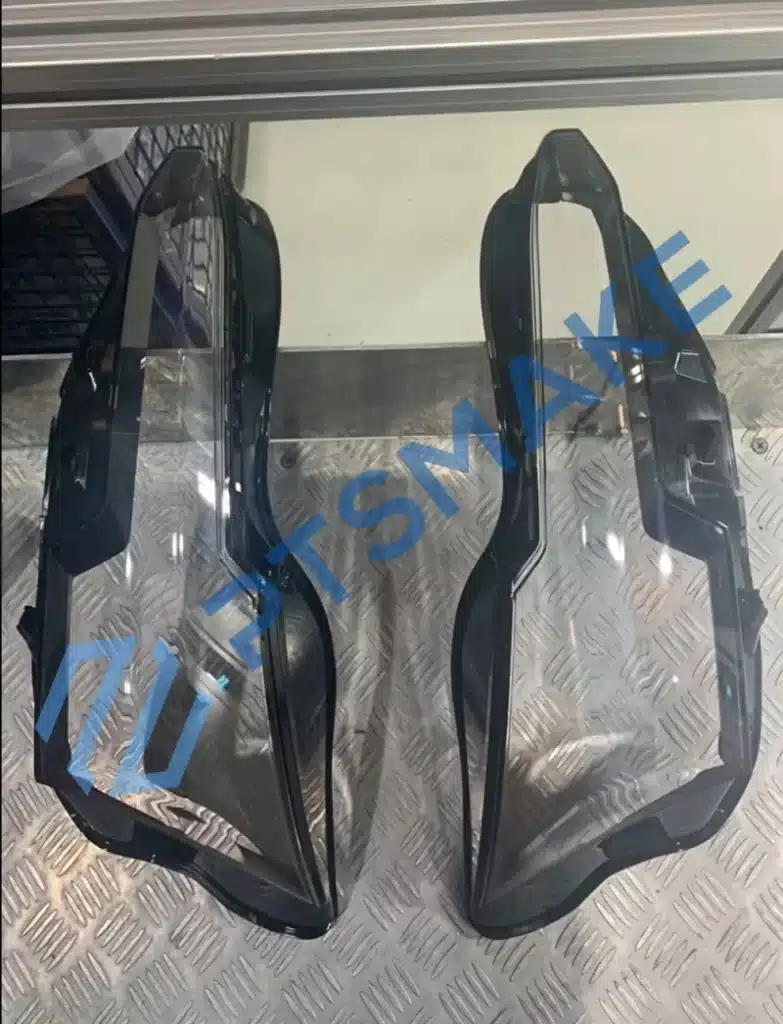 Transparent automotive 2k parts molding