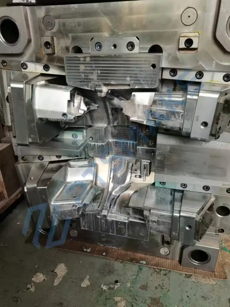 Complex injection mold by PTSMAKE