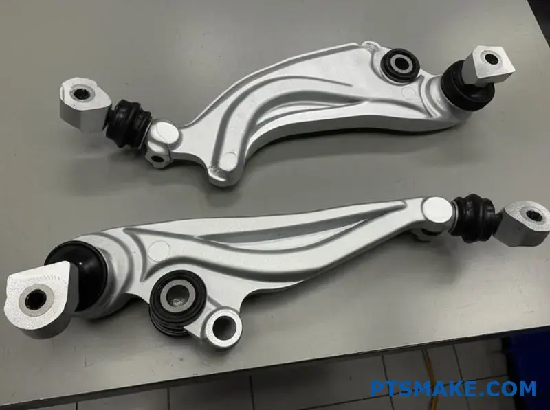 brazos de control de aluminio personalizados con bujes y rótulas